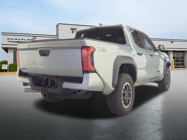 Used 2025 Toyota Tacoma TRD Off-Road image 6