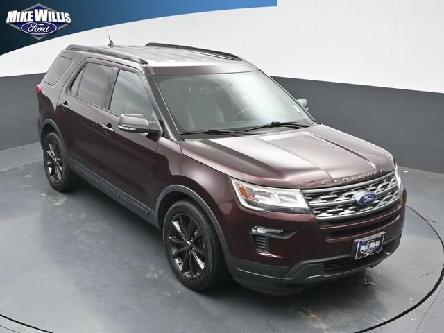 Used 2019 Ford Explorer XLT w/ Equipment Group 202A FWD image 9
