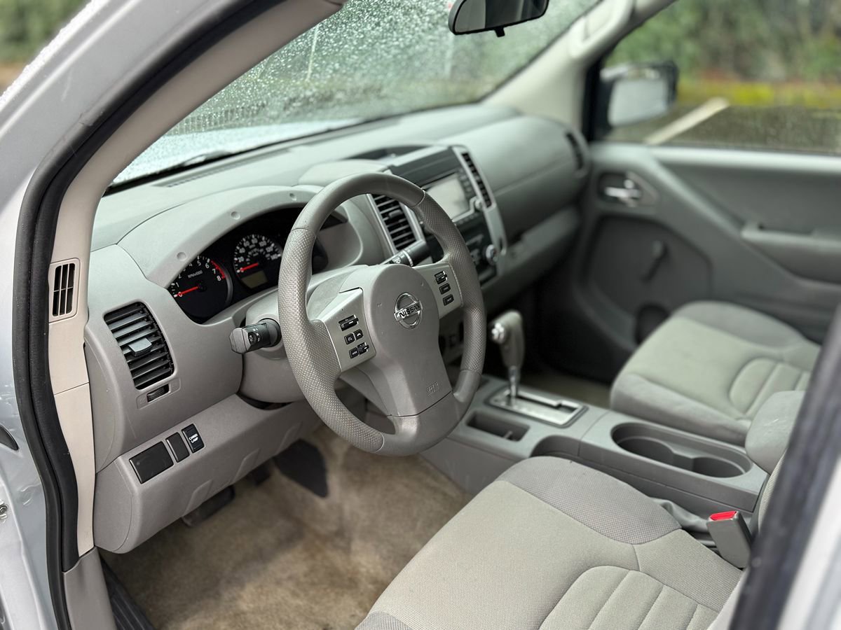 Used 2018 Nissan Frontier S image 18