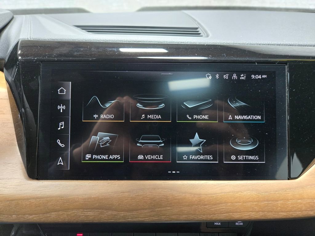 Used 2022 Audi e-tron GT Premium Plus image 24