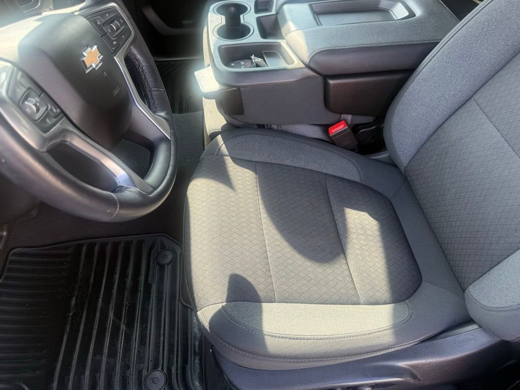 Used 2022 Chevrolet Silverado 1500 LT AWD/4WD image 20