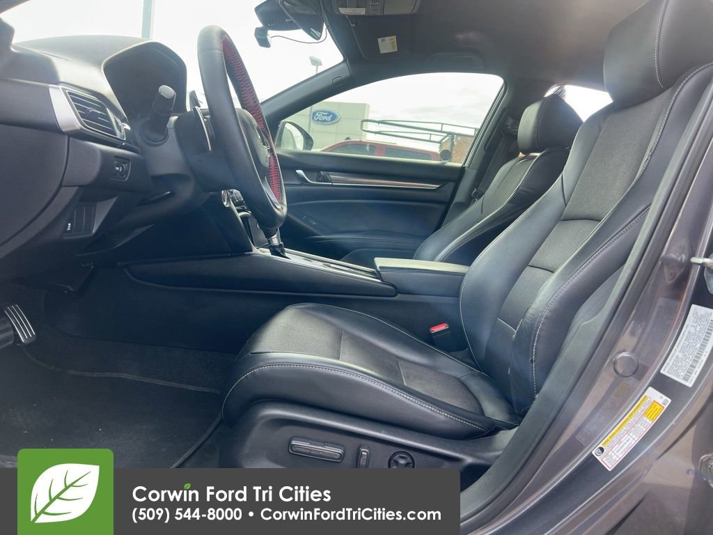 Used 2018 Honda Accord Sport image 16