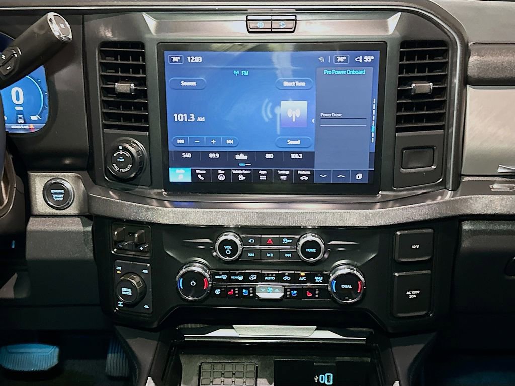 Certified 2025 Ford F250 Platinum image 12