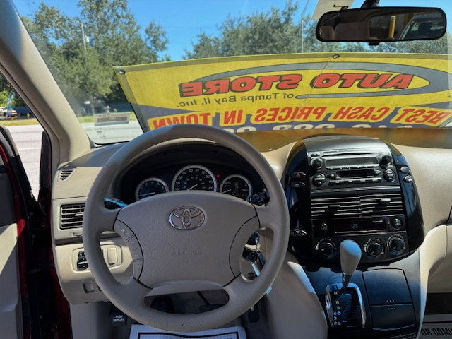 Used 2005 Toyota Sienna LE image 11