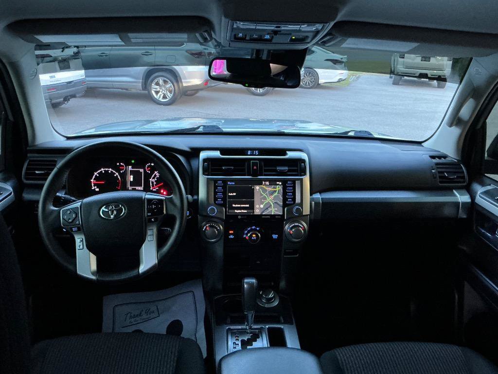Used 2022 Toyota 4Runner Trail Special Edition AWD/4WD image 11