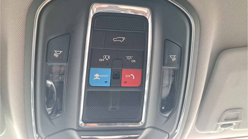 Used 2023 Jeep Grand Cherokee L Limited AWD/4WD image 37