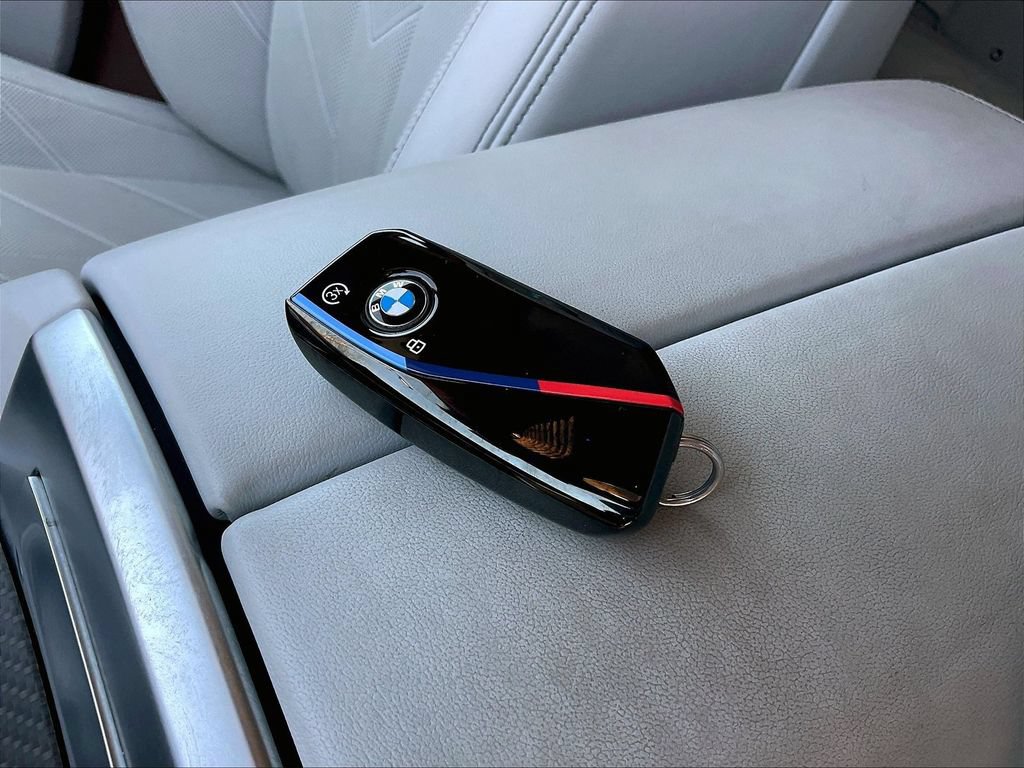 Used 2023 BMW XM AWD/4WD image 34