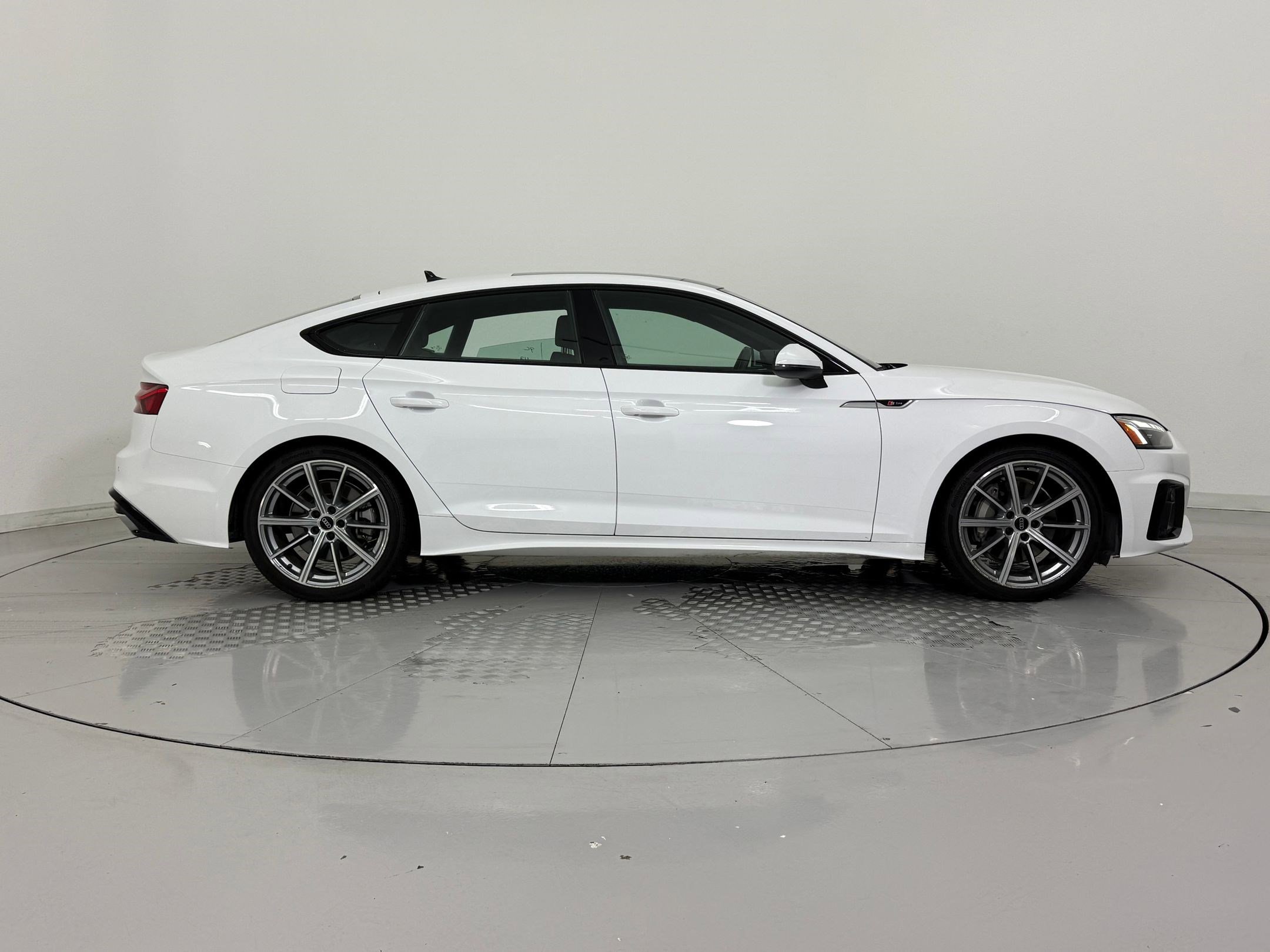 Used 2025 Audi A5 2.0T Premium Plus image 8