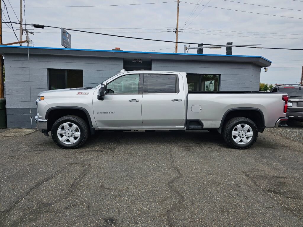 Used 2021 Chevrolet Silverado 2500 LTZ w/ LTZ Premium Package AWD/4WD image 3
