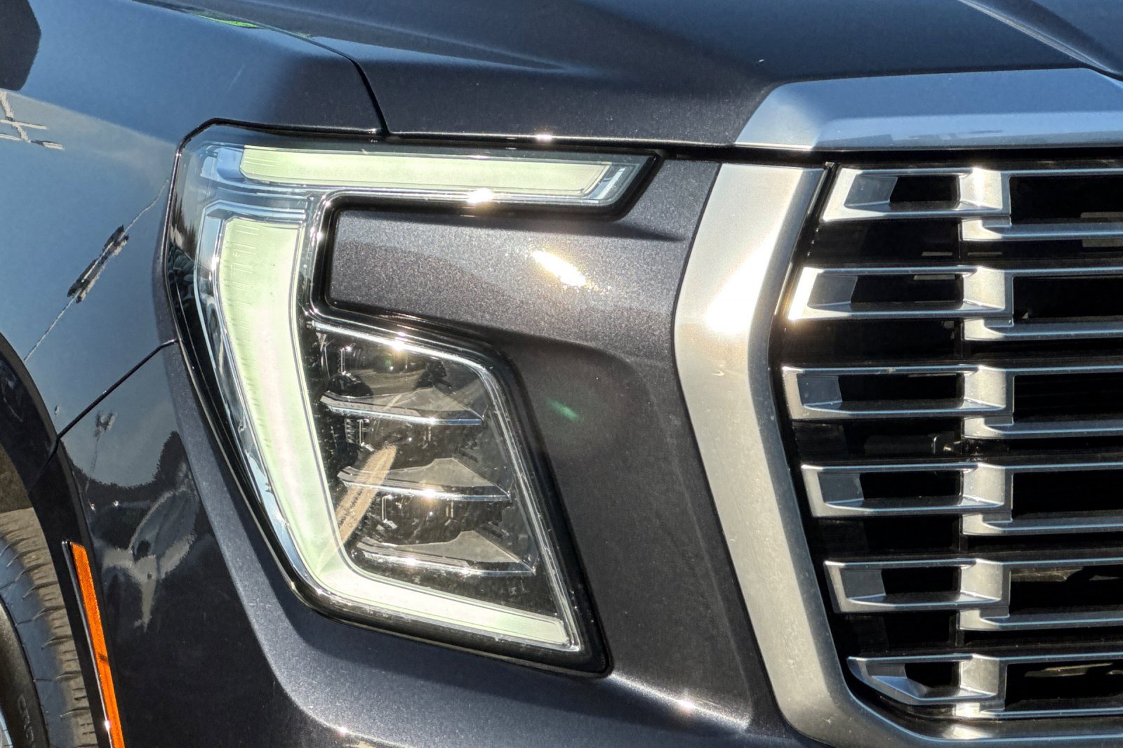 Used 2025 GMC Yukon Denali image 42