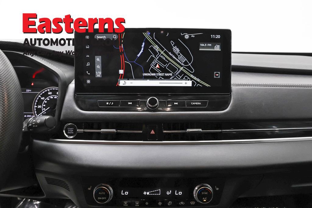 Used 2025 Mitsubishi Outlander SE image 12