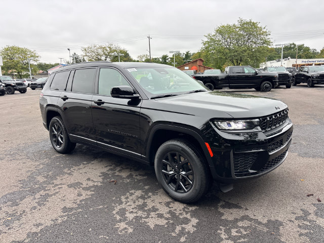 New 2027 Jeep Grand Cherokee L 4WD image 2