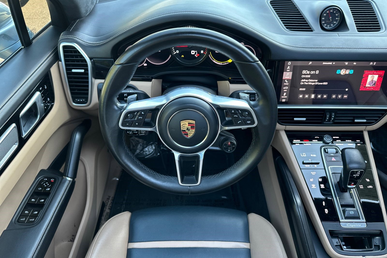 Used 2021 Porsche Cayenne GTS image 28