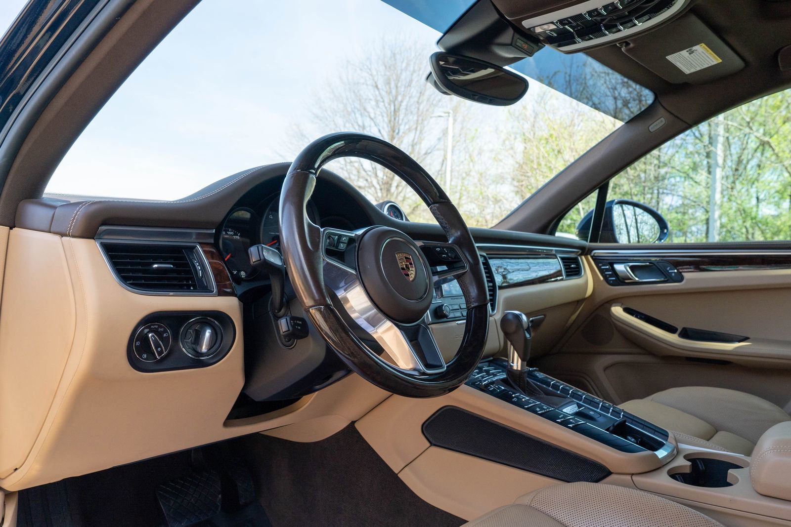 Certified 2018 Porsche Macan S image 4