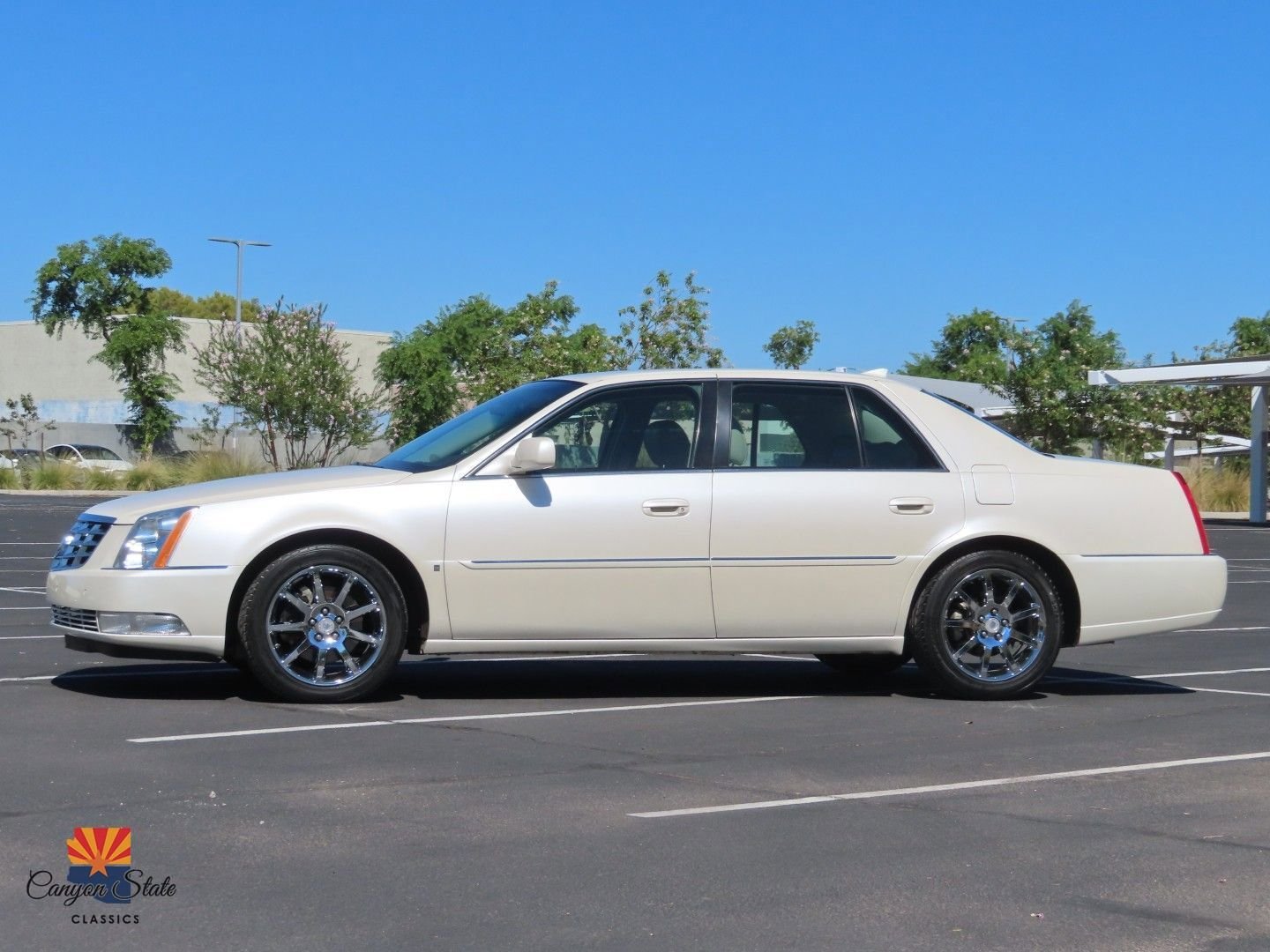 Used 2009 Cadillac DTS image 9