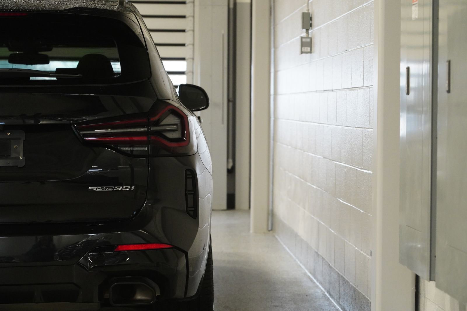 Used 2023 BMW X3 sDrive30i w/ M Sport Package image 11