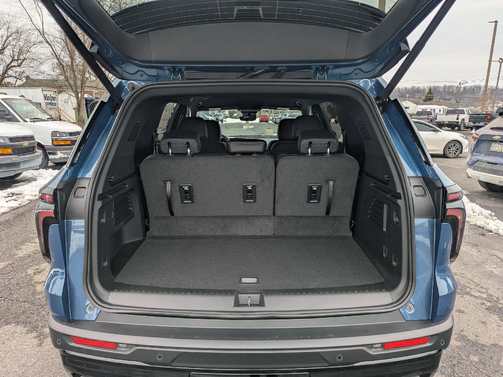 New 2026 Chevrolet Traverse LT w/ Midnight/Sport Edition image 53