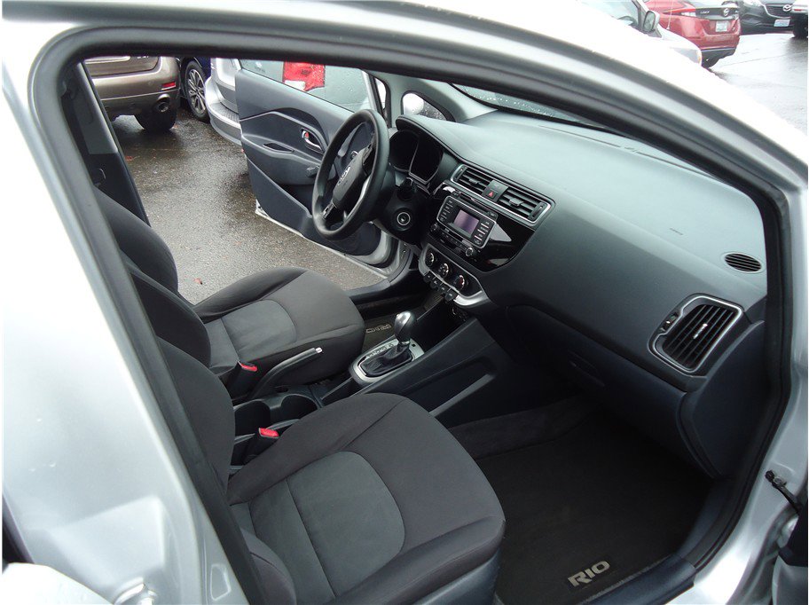Used 2016 Kia Rio LX image 15