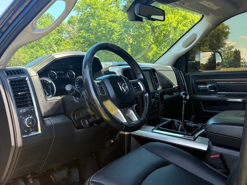 Used 2015 RAM 3500 Laramie w/ Convenience Group AWD/4WD image 14