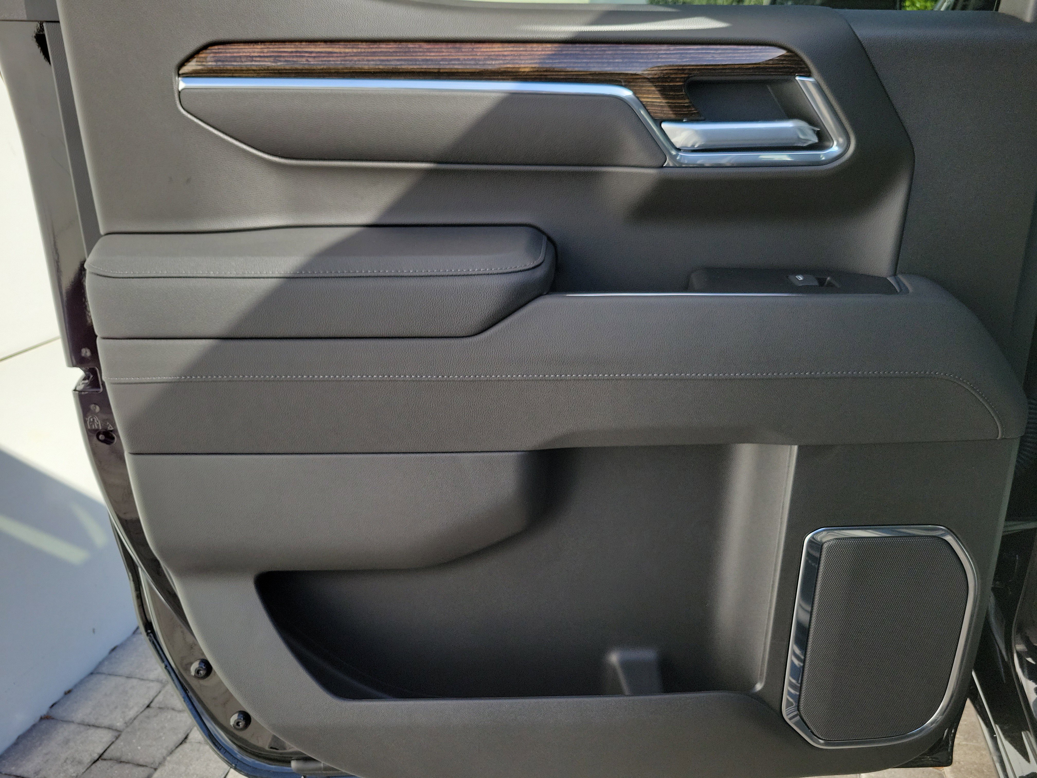 New 2026 GMC Sierra 1500 SLE AWD/4WD image 12