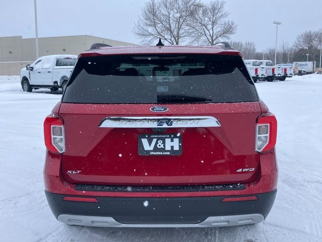 Used 2023 Ford Explorer XLT w/ Equipment Group 202A image 24