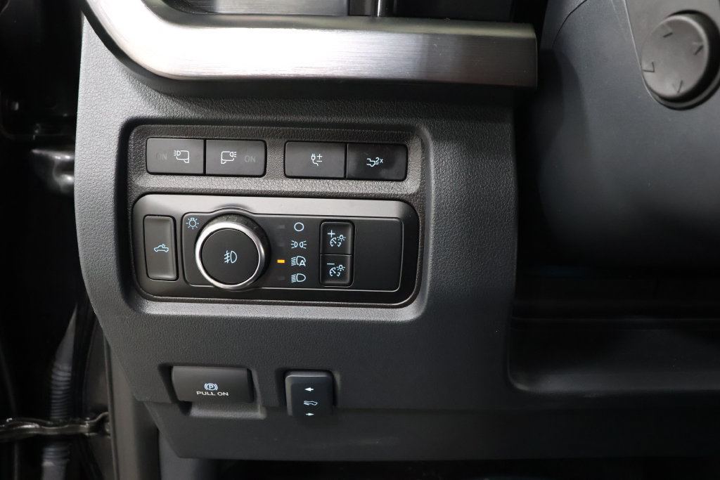 Used 2024 Ford F250 Lariat w/ Lariat Ultimate Package AWD/4WD image 17