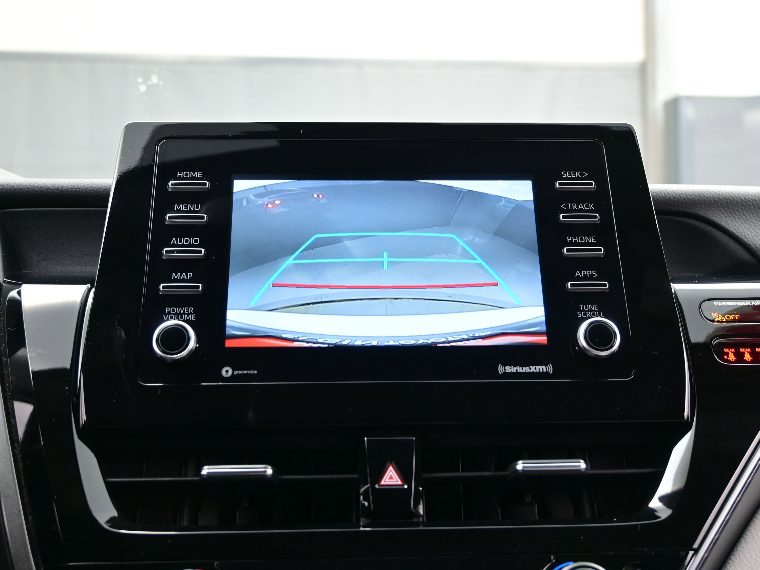 Used 2023 Toyota Camry SE image 17