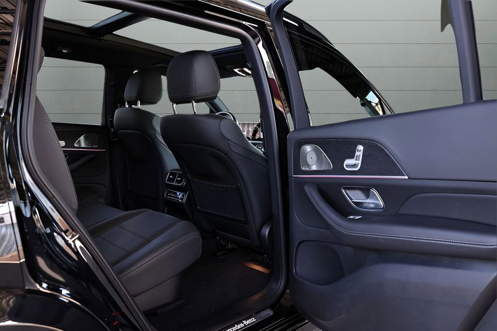Used 2025 Mercedes-Benz GLS 450 4MATIC image 58