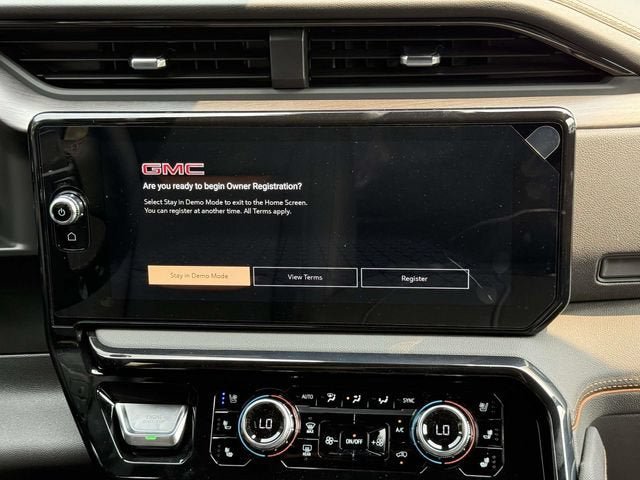 New 2026 GMC Sierra 1500 AT4 w/ AT4 Premium Package AWD/4WD image 17