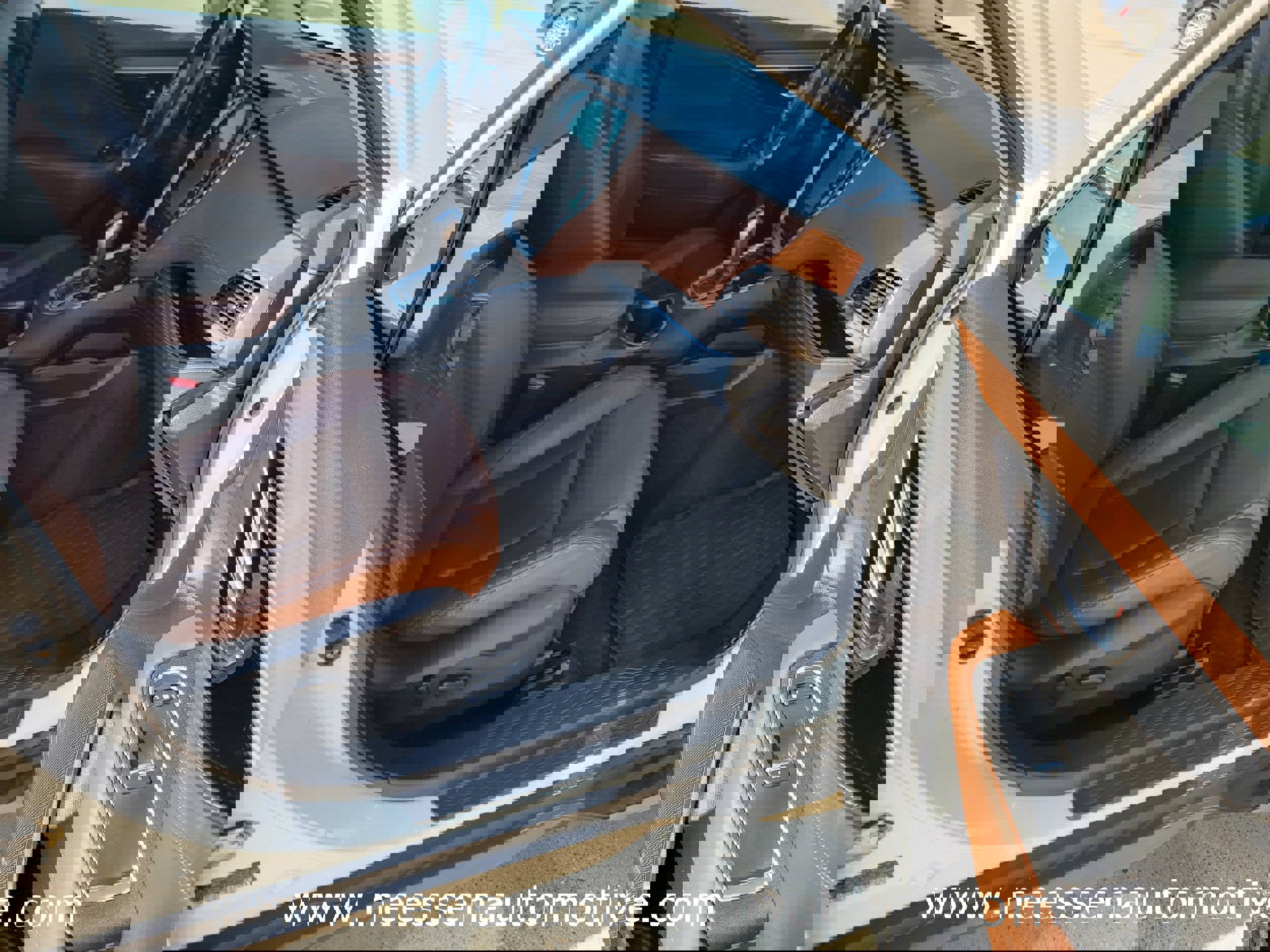 Used 2021 Subaru Outback Touring w/ Popular Package #2 image 9