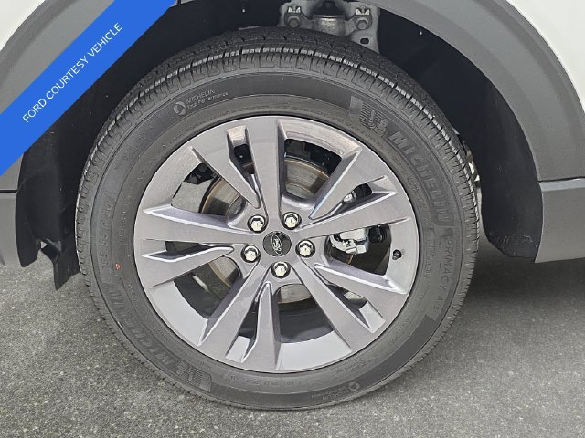 Used 2026 Ford Explorer Active w/ Active Comfort Package AWD/4WD image 31