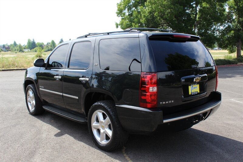 Used 2010 Chevrolet Tahoe LTZ AWD/4WD image 3