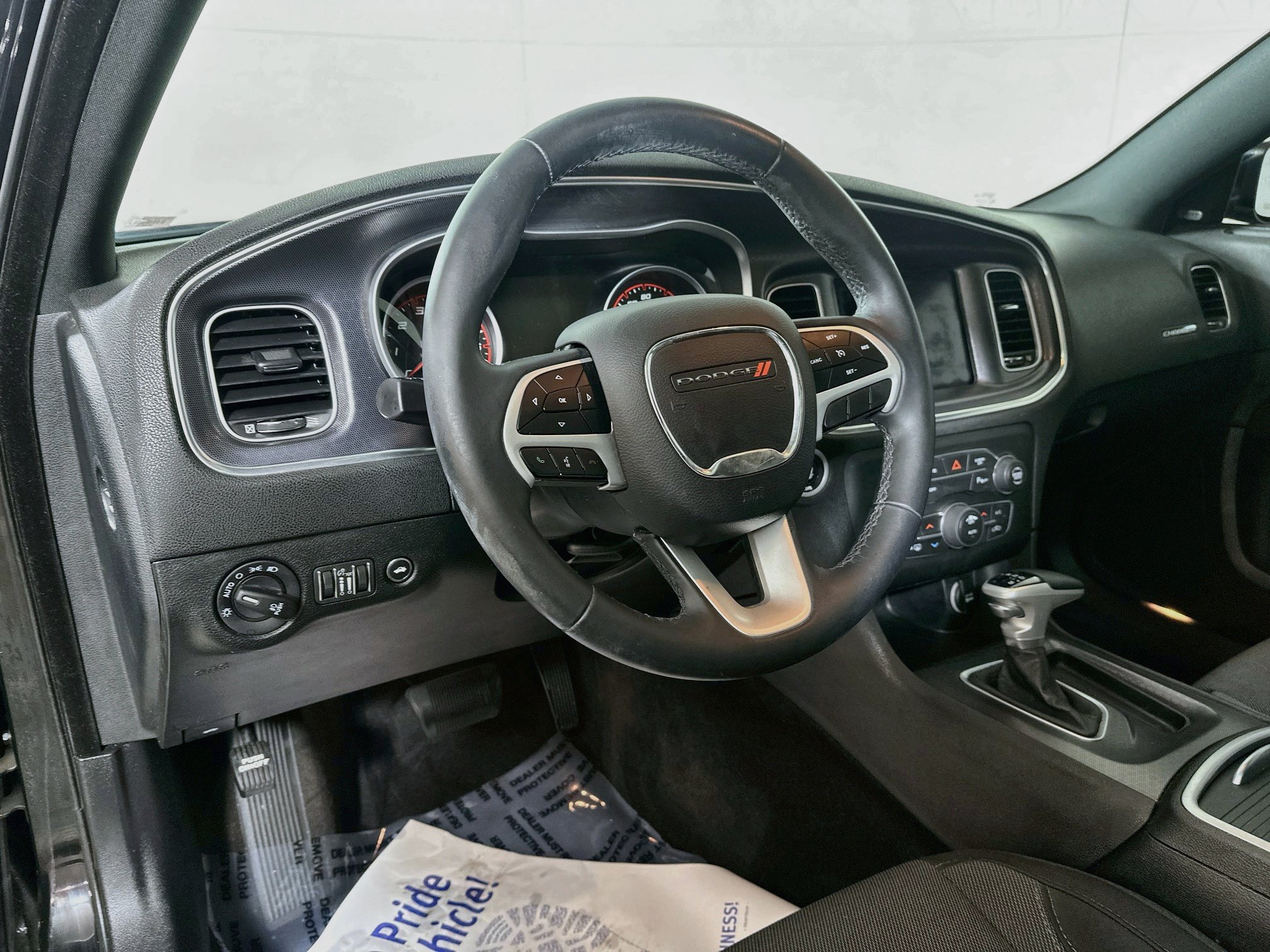 Used 2018 Dodge Charger SXT Plus w/ Driver Convenience Group RWD image 9