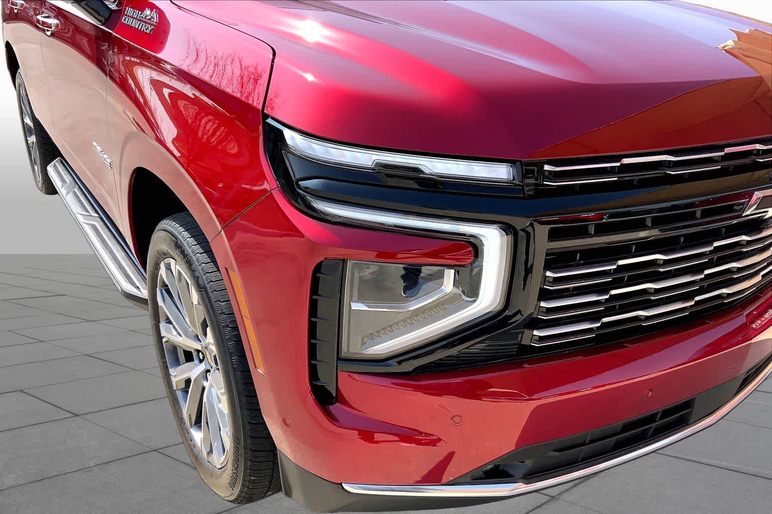Used 2025 Chevrolet Tahoe High Country AWD/4WD image 59