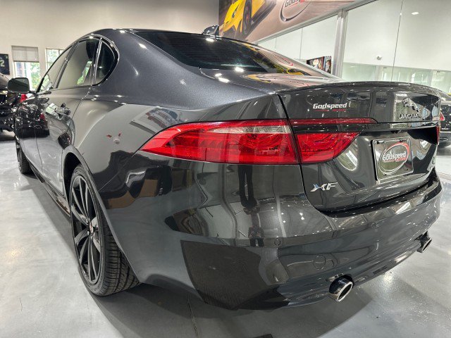 Used 2019 Jaguar XF S AWD/4WD image 31