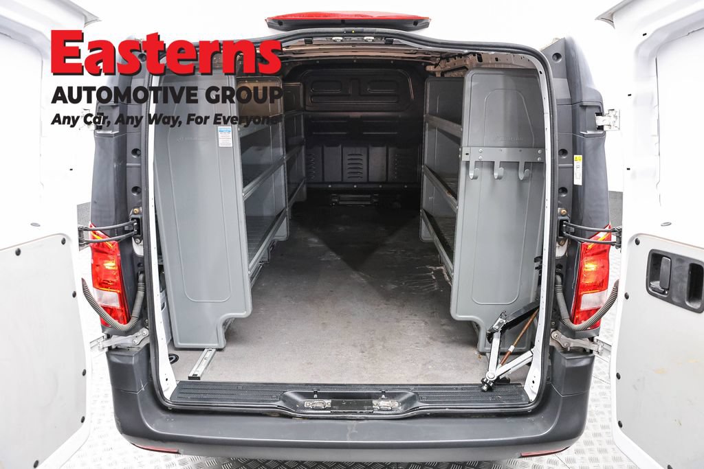Used 2023 Mercedes-Benz Metris image 9
