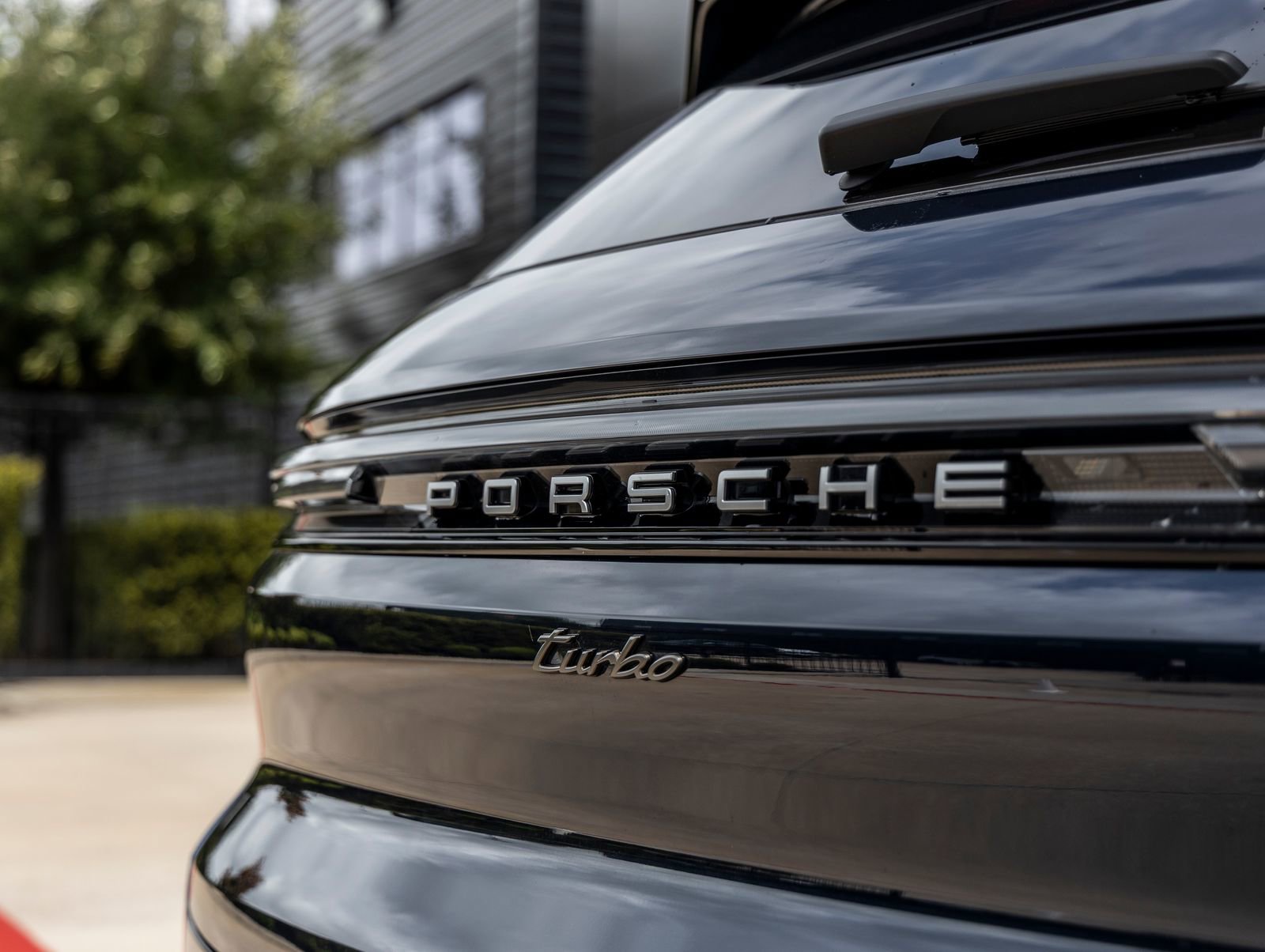 Used 2025 Porsche Cayenne Turbo AWD/4WD image 14