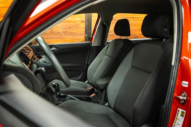 Used 2019 Volkswagen Tiguan S image 9