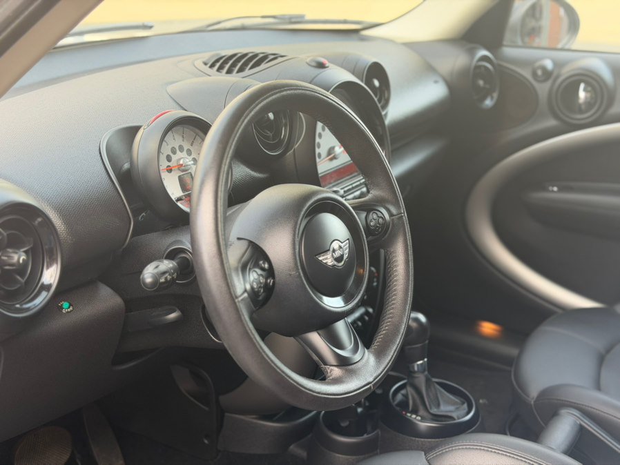 Used 2013 MINI Cooper Countryman FWD image 8