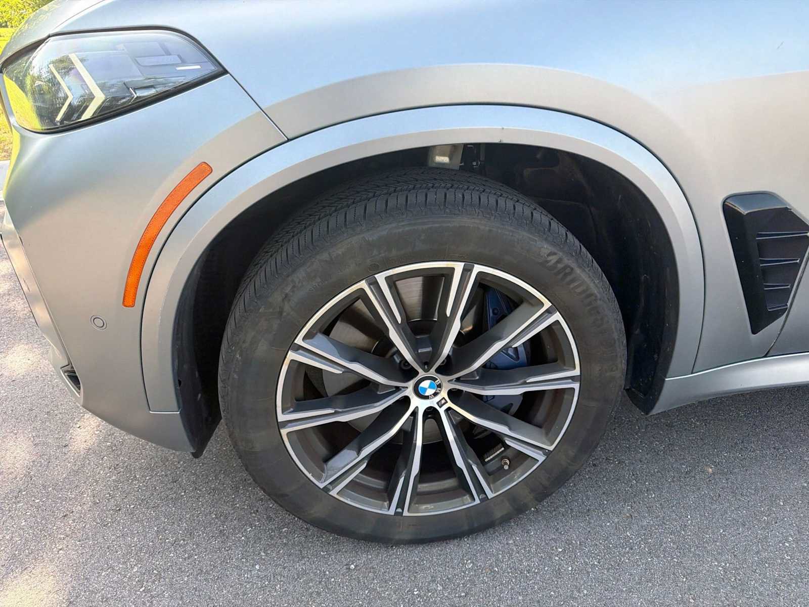 Used 2024 BMW X5 M60i w/ M Sport Professional Package AWD/4WD image 3