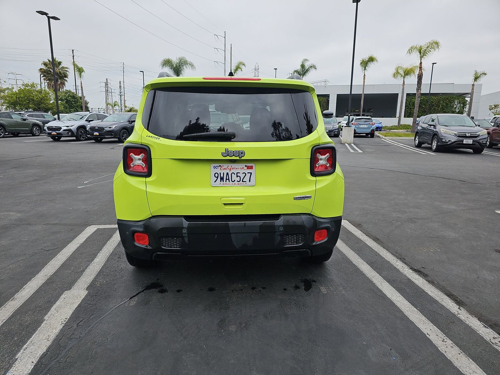 Used 2018 Jeep Renegade Latitude w/ Advanced Technology Group FWD image 13