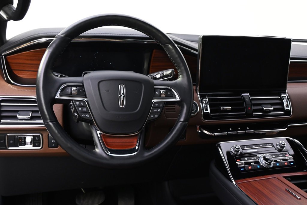 Certified 2024 Lincoln Navigator Reserve w/ Equipment Group 201A image 12