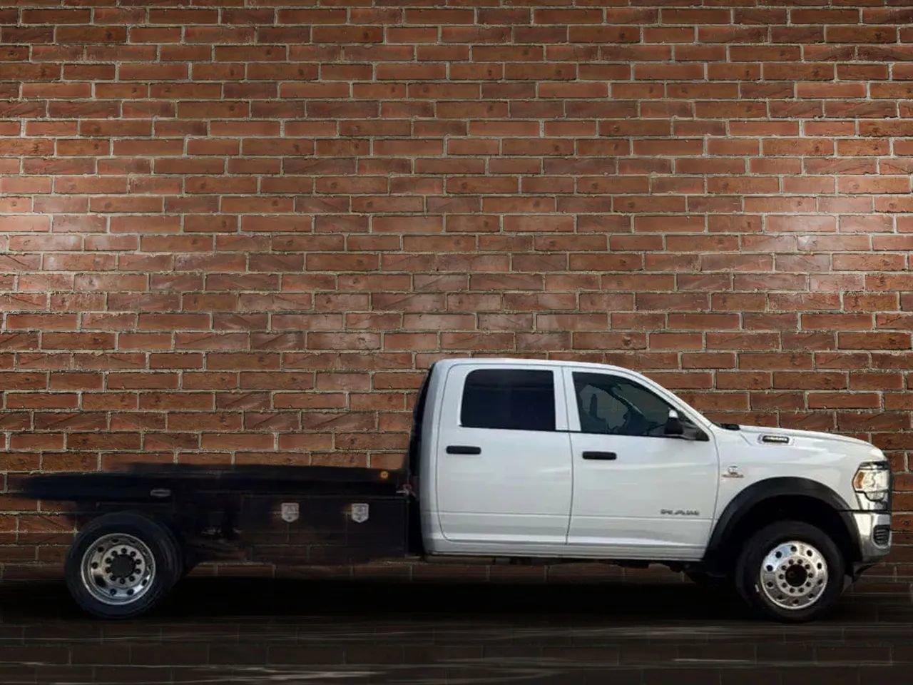 Used 2021 RAM 4500 Tradesman w/ Chrome Appearance Group image 5