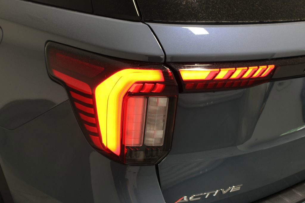 New 2026 Ford Explorer Active RWD image 55