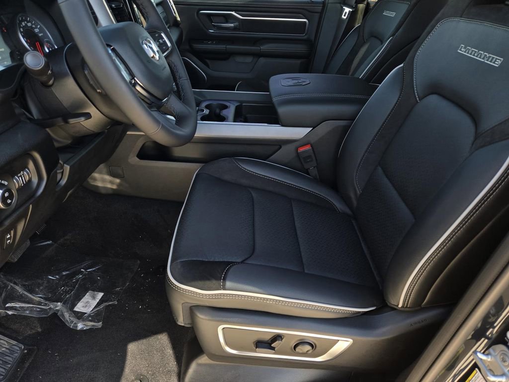 New 2026 RAM 1500 Laramie w/ Night Edition image 16