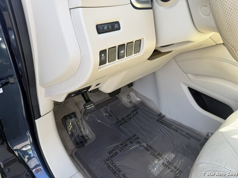 Used 2015 Nissan Murano SL w/ SL Technology Package AWD/4WD image 9