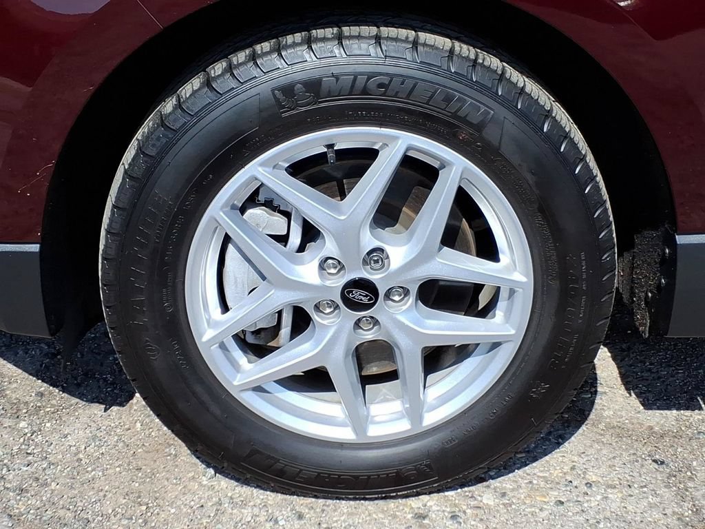 Used 2024 Ford Edge SEL AWD/4WD image 9
