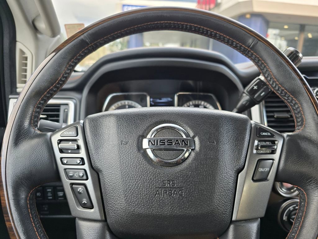 Used 2016 Nissan Titan Platinum Reserve image 31