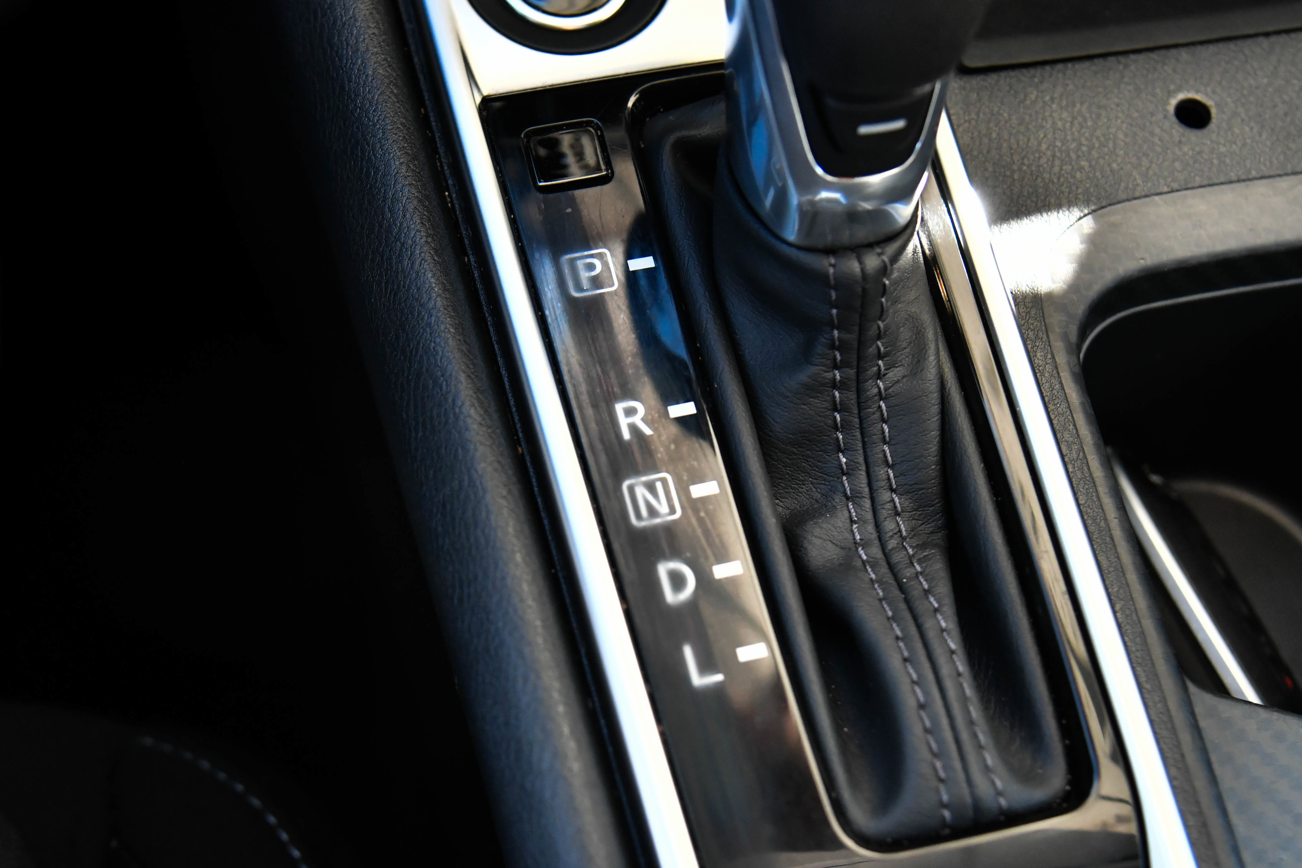 Used 2025 Nissan Sentra SV w/ All-Weather Package image 24
