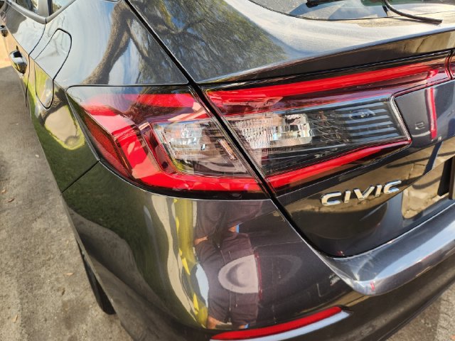 Used 2024 Honda Civic EX-L image 7